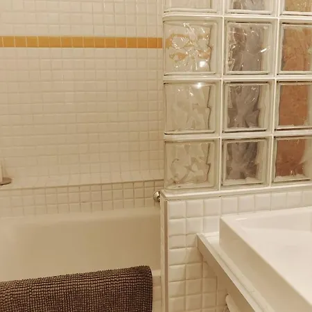 Apartamento Cozy 2-pieces Au Coeur Du Haut-marais *